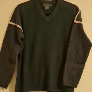 Banana Republic V-Neck Green and Gray Sweater